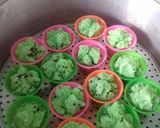 Foto langkah ke 8 dari resep Bolu kukus pandan.