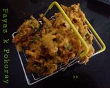 A picture of step 6 of Pyaz ke pakoray.