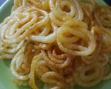 जलेबी (Jalebi recipe in Hindi) रेसिपी चरण 5 फोटो