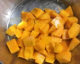 A picture of step 5 of Mango Balls.