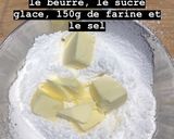 Une image de l'étape 1 de Biscuits enrobés de chocolat blanc.