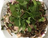 Hình bước làm 4 của món Nộm hoa chuối - món ăn chống ngán mùa hè