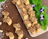 Foto langkah ke 3 dari resep Butter cookies berbalur Coklat silverqueen 🍫.