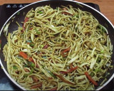 हक्का नूडल्स hakka noodles recepie in hindi) रेसिपी चरण 3 फोटो
