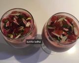 रोज़ वाटरमेलन ड्रिंक (rose watermelon drink recipe in Hindi) रेसिपी चरण 10 फोटो