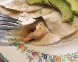 Foto del paso 1 de la receta: Tacos de camarón con cebolla