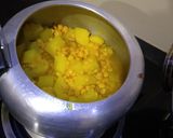 A picture of step 3 of Raw Papaya & Chana dal Dalma.