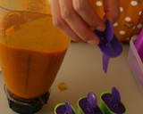 Foto del paso 2 de la receta: Paletas heladas de mango