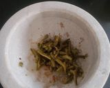 A picture of step 3 of Gwarfali Thecha.