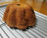 Foto del paso 5 de la receta: Mini torta integral con zucchini y pasas de uva!