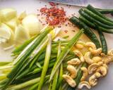 Thai Inspired Cashew Chicken With Chilli recipe step 1 photo