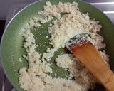 A picture of step 2 of Suji ka halwa.