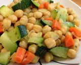 Foto del paso 4 de la receta: Garbanzos salteados con verduras