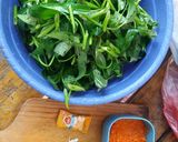 Foto langkah ke 1 dari resep Tumis kangkung terasi.