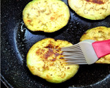 Foto del paso 2 de la receta: Ensalada tibia de berenjenas asadas