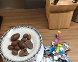Une image de l'étape 1 de Petits flans pâtissiers sans croute aux chocolats de pâques.