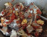 Foto langkah ke 3 dari resep Oseng Mercon Daging Sapi Qurban.