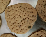 கரகர மொறுமொறு கோதுமை மற்றி (Kothumai matri recipe in tamil) ரெசிபி ஸ்டேப் 7 புகைப்படம்
