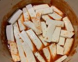 A picture of step 3 of Smokey tomato & halloumi bake.
