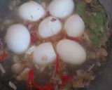 Foto langkah ke 2 dari resep Telur Kecap Pedas.
