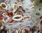 Gambar langkah 4 resipi Kerabu Suhun Sotong Thai.