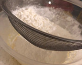 Foto del paso 3 de la receta: Bizcocho con yogurt