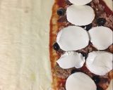 Foto del paso 3 de la receta Calzone relleno de atún, anchoas y mozzarella