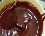 A picture of step 12 of Oreo and Chocolate Cake.