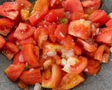 รูปขั้นตอนการทำที่ 5 ของ มะเขือเทศผัดไข่🍅