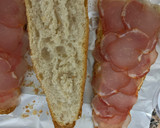 Foto del paso 3 de la receta: Bocadillo de lomo, queso y tomate