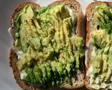 A picture of step 4 of BLAT (Bacon, Lettuce, Avocado, Tomato) Sandwich.