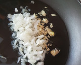Foto del paso 2 de la receta: Risotto de setas y gambones