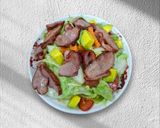 Hình bước làm 4 của món Salad Lườn Ngỗng Hun Khói