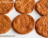 A picture of step 6 of Baked Cream Cheese Crackers/ Baked Cream Cheese Puri.