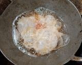 Foto langkah ke 2 dari resep Telur Ceplok Chili Padi.