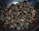 Foto langkah ke 1 dari resep Sambel goreng kerang tahu.