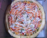 Foto langkah ke 5 dari resep Pizza Ekonomis Full Topping.