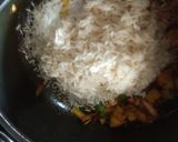 A picture of step 2 of Kashmiri Pulao.