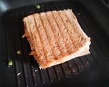 A picture of step 3 of Cheese, vegetable and mayonnaise grilled sandwich.