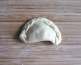 A picture of step 6 of ‘Varenyky’ Ukrainian Dumplings with Mashed Potato Filling.