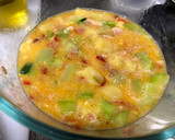 Foto del paso 4 de la receta: Tortilla de calabacín rellena de cosas ricas 😍😍