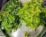 A picture of step 1 of Himachal style Sarson ka saag.