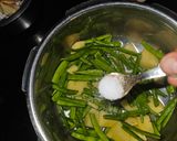 A picture of step 1 of Guvar batata.