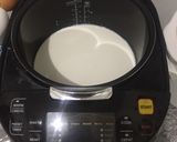 Foto langkah ke 2 dari resep Yogurt Rice Cooker.