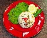 Foto langkah ke 5 dari resep Nasi Goreng Daun Jeruk.