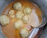 A picture of step 7 of Koftay Salan.