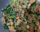 Foto langkah ke 3 dari resep Tumis Cambah Sawi.