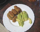 Foto del paso 7 de la receta: Croquetas de espinacas, zanahoria encurtida y surimi