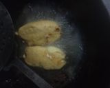 A picture of step 4 of Black eyed beans, cheese roll.