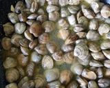 Foto del paso 5 de la receta Almejas al ajillo